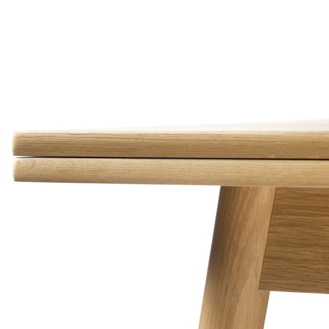 C35CH - Dining table w/Dutch extract - Oak