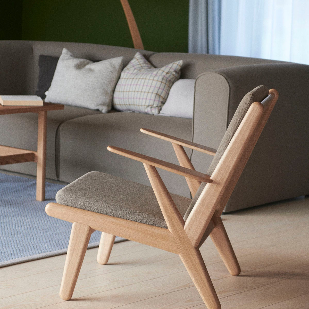 J53 - Armchair - Oak - Taupe