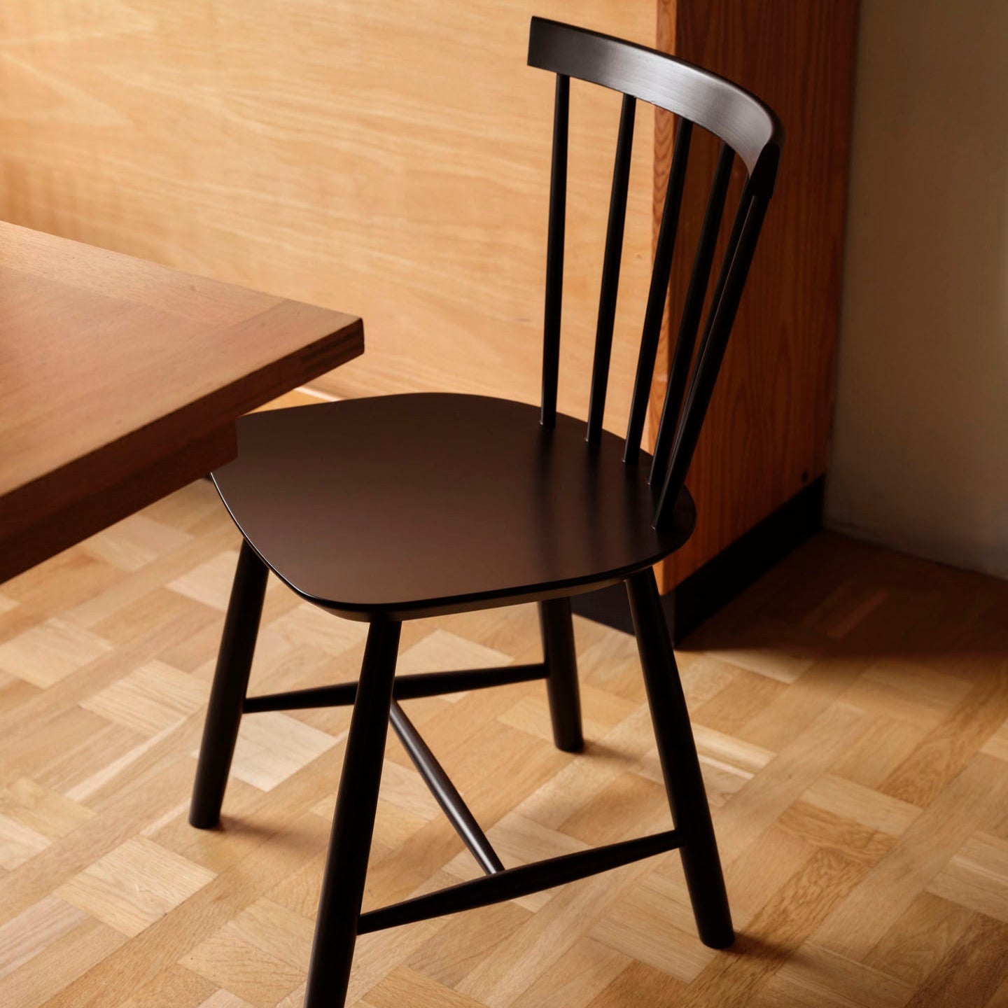 J46 - Chair - Beech - Jet Black