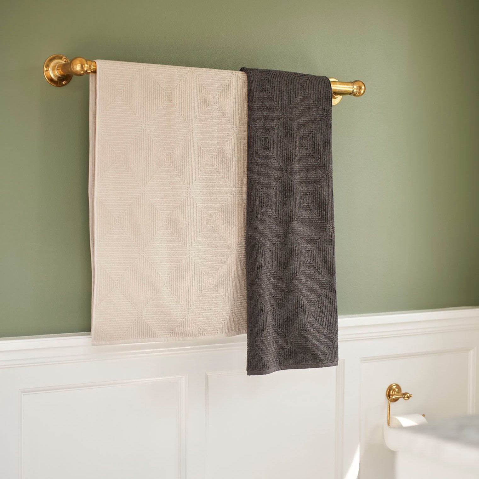 R33 Kirkeby Strandhåndklæde Bomuld i Rainy Day af Gitte Lægård - Miljøbillede