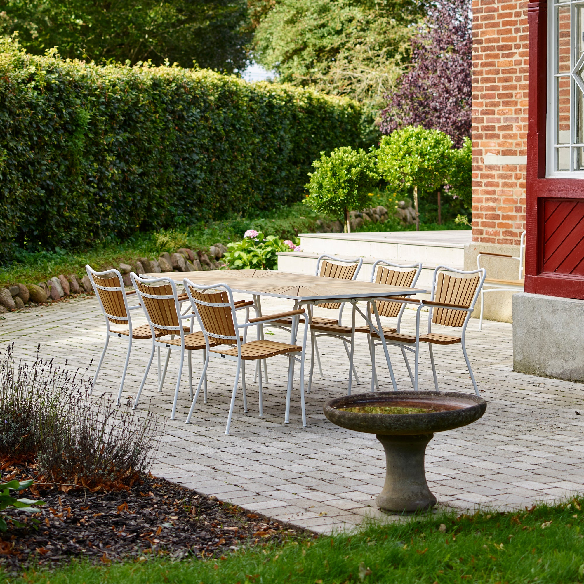 Marguerit Bord L 200 & 6 Stole