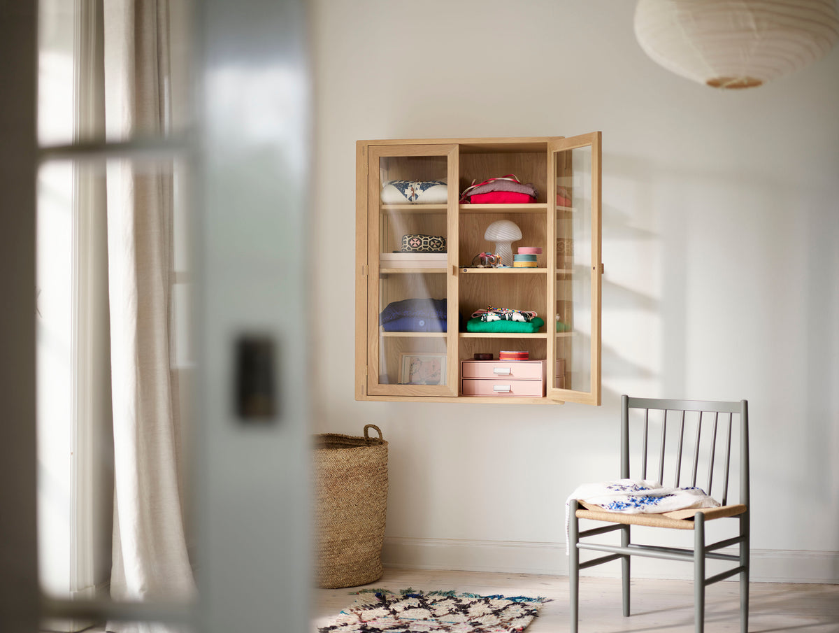 J80 - Chair - Beech - Moss Grey - Lifestyle 1
