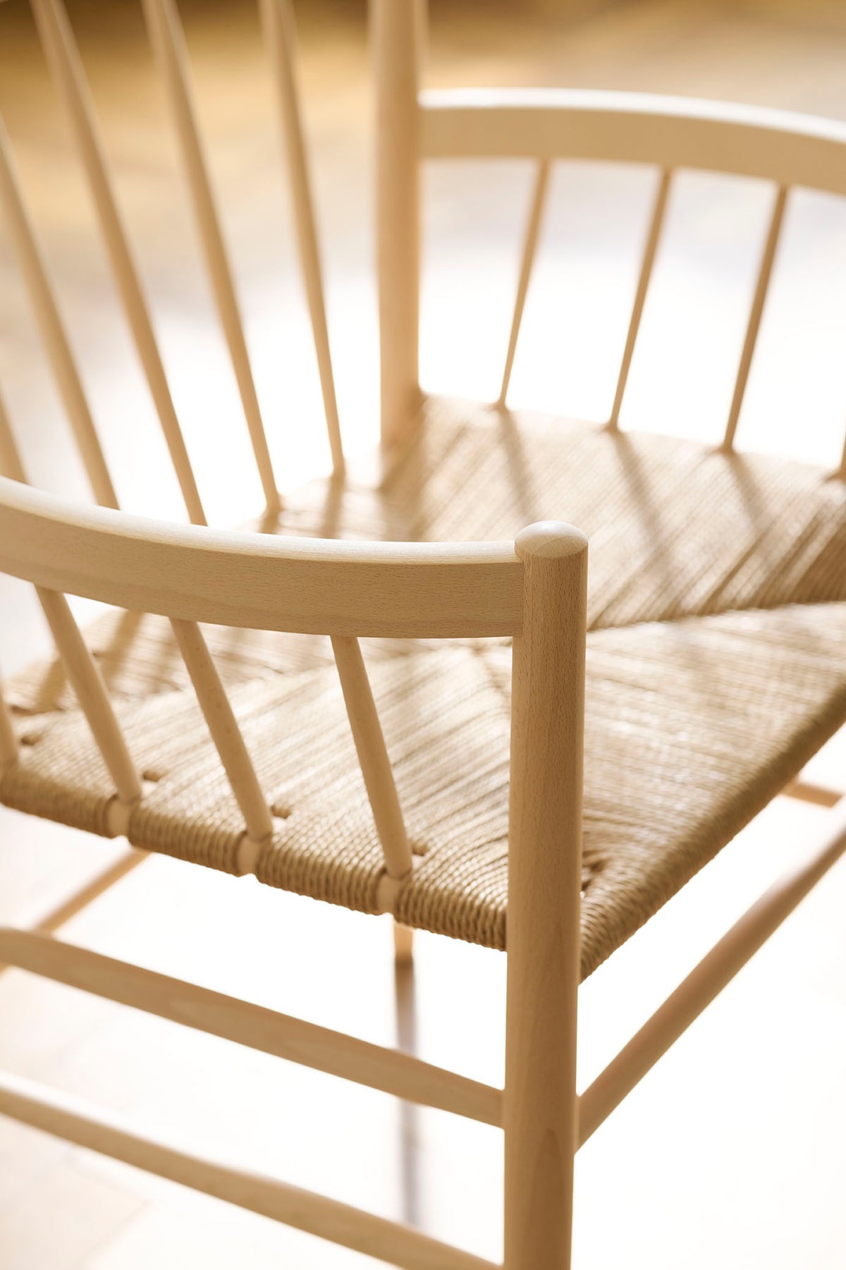 J81 - Stol - Eg - Lakeret - Lifestyle 3