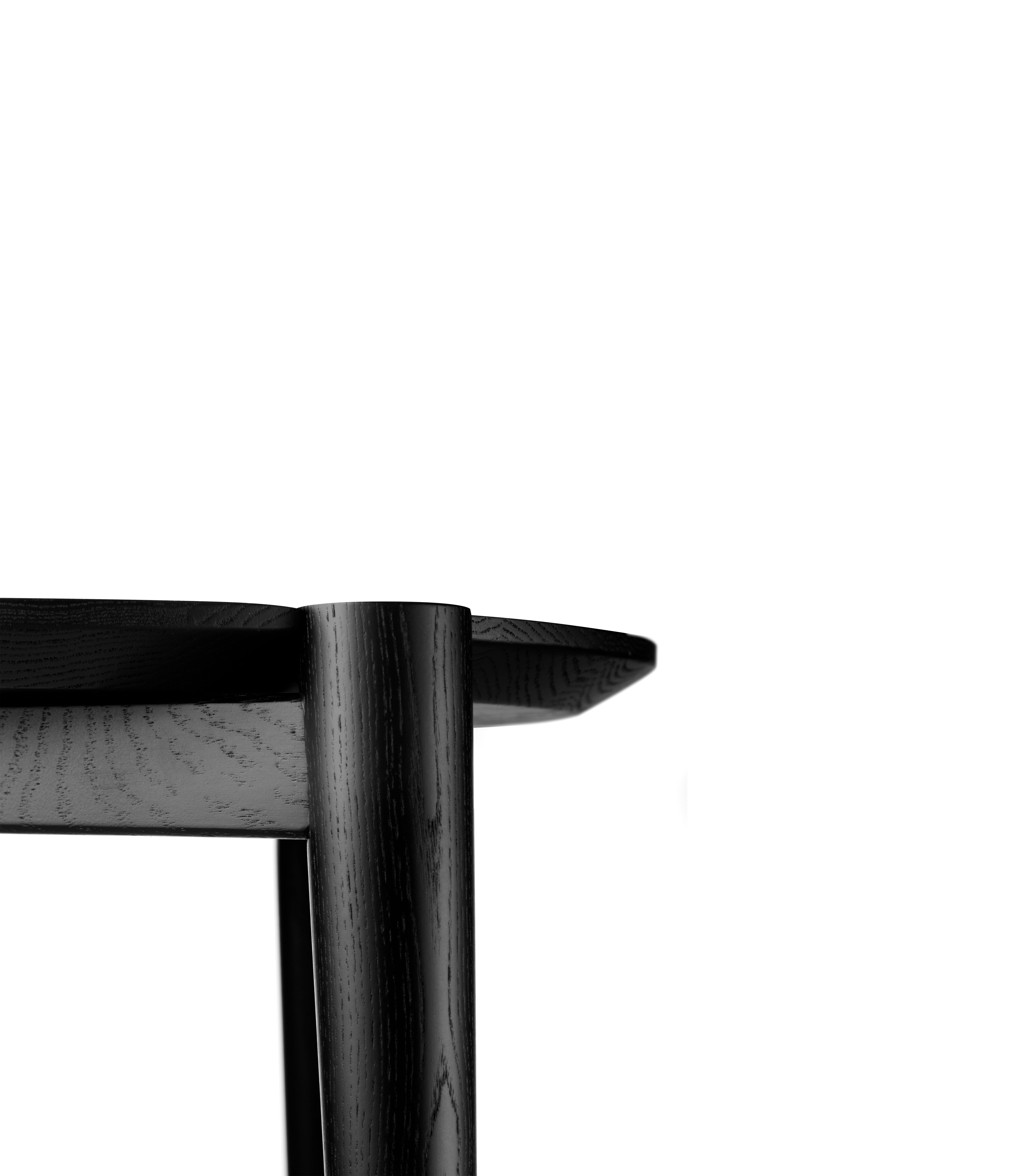 D102 Søs - Coffee table - Oak - Jet Black - Ø85