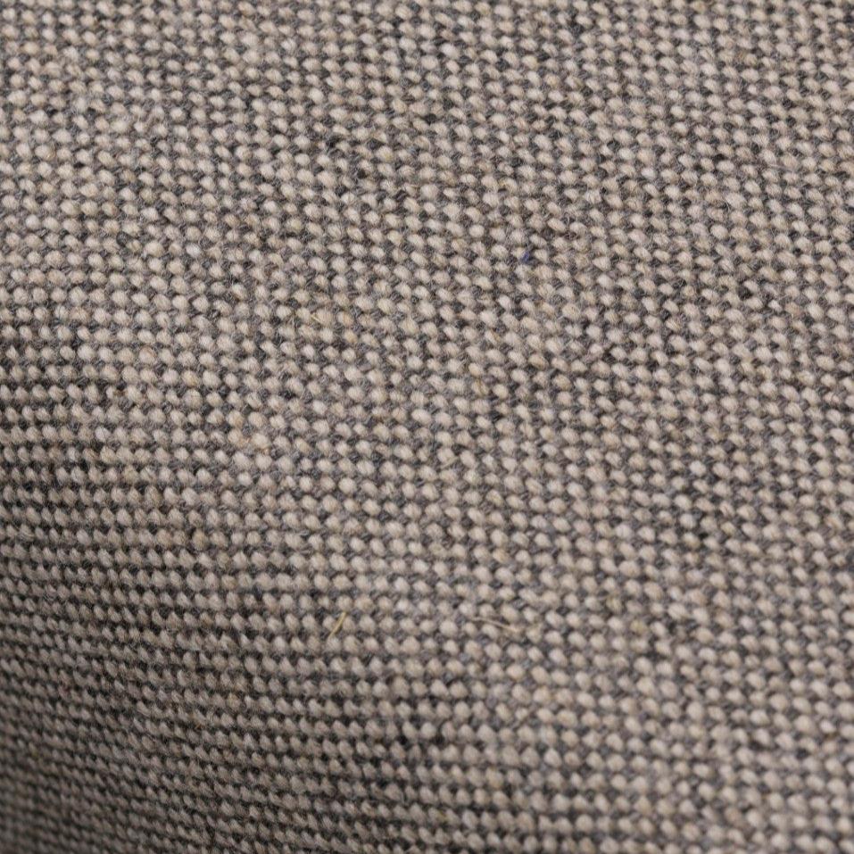 J149 3 personers sofa i Eg Light Grey af Erik Ole Jørgensen