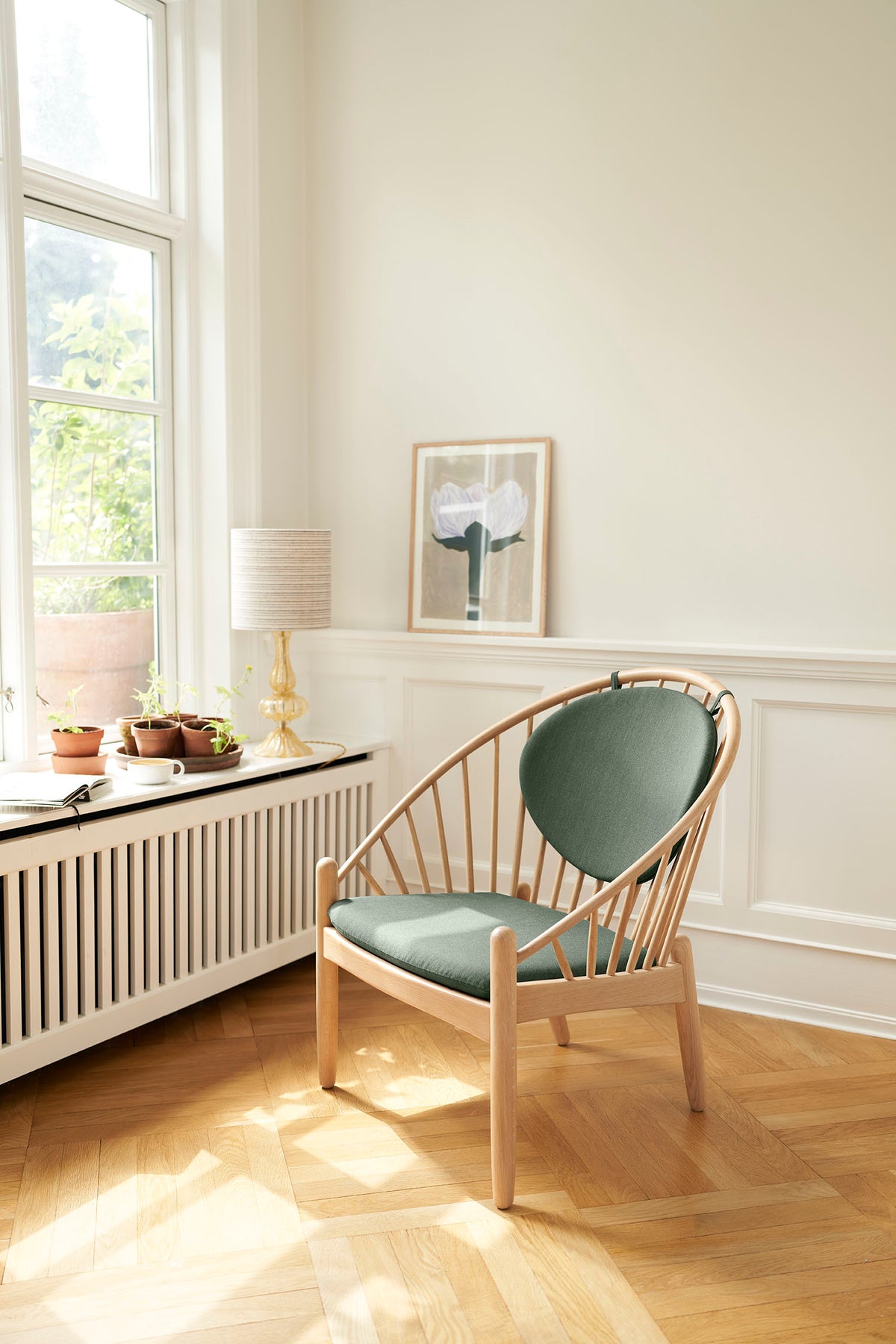 J166 Jørna - Chair - Oak - Green - Lifestyle 1