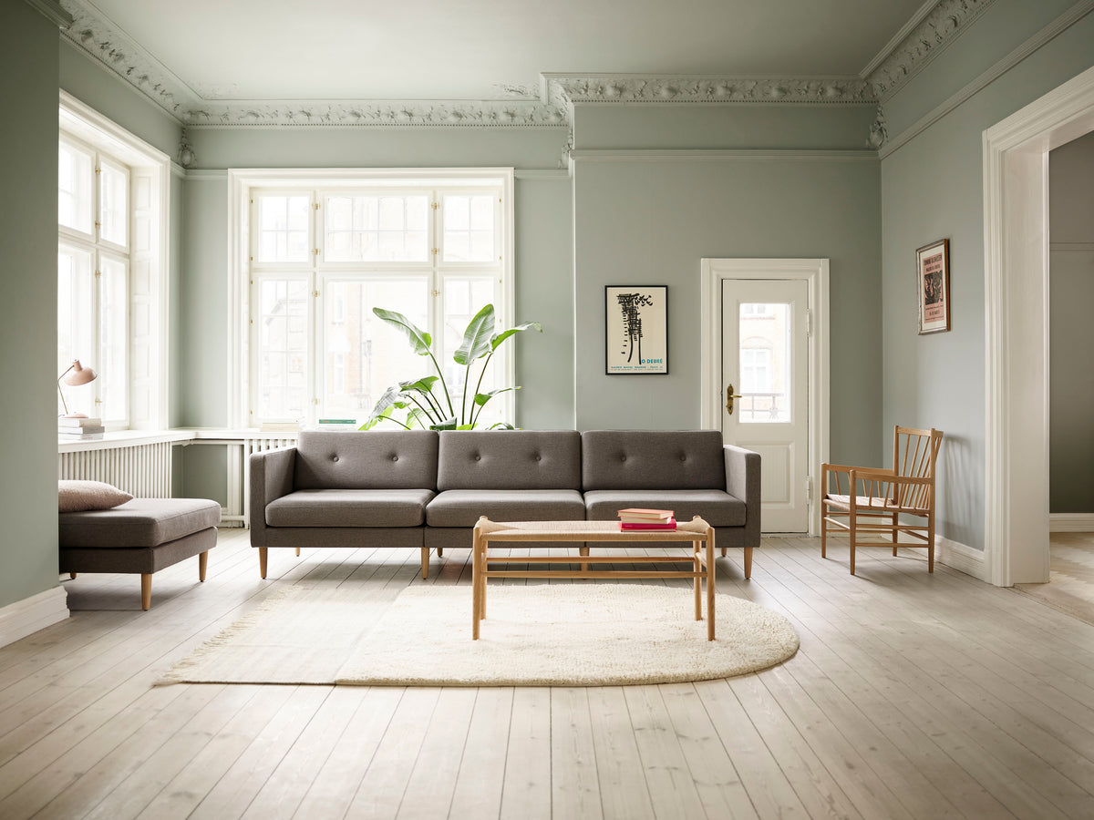 J82 - Lounge chair - Oak - Lifestyle 1