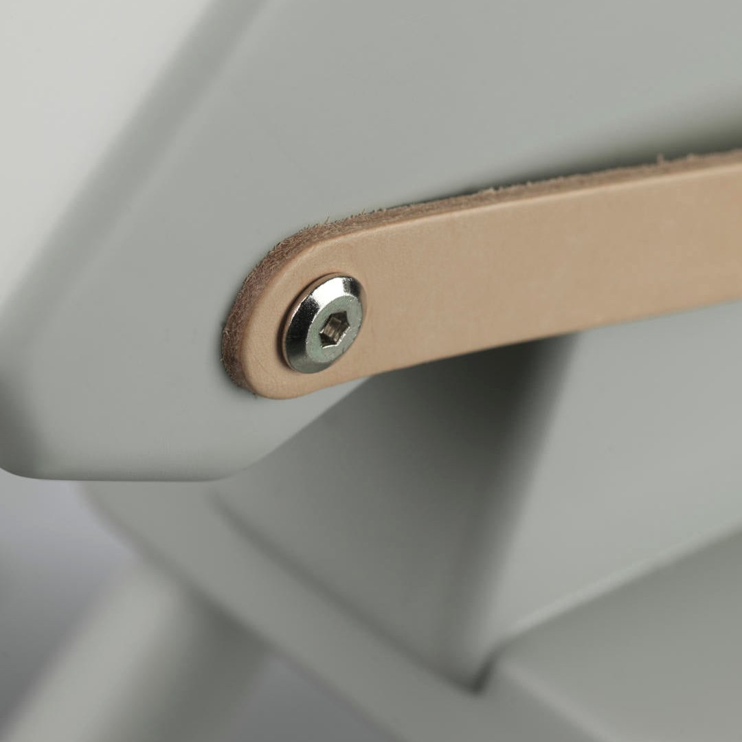 P9 Gyngehest i Bøg Blue Grey af Børge Mogensen - Detalje rem